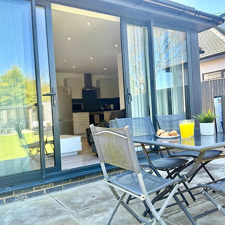 Evergreen Lodge - Two Bed Lux Flat - Parking, Garden, Patio, Wifi, Netflix - Close To Blenheim Palace & Oxford - F3 基德灵顿 外观 照片