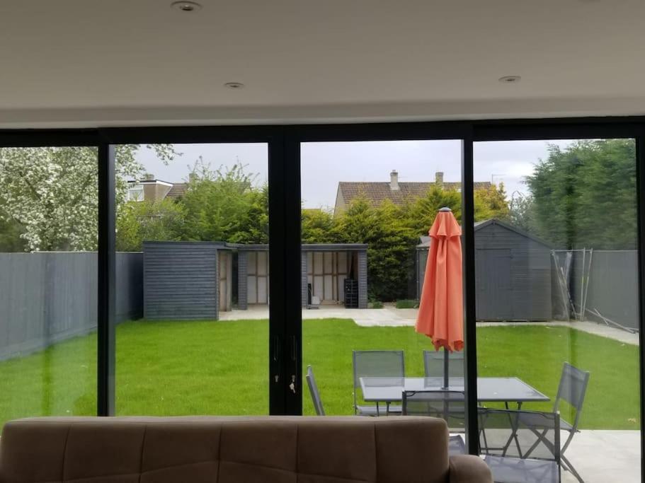 Evergreen Lodge - Two Bed Lux Flat - Parking, Garden, Patio, Wifi, Netflix - Close To Blenheim Palace & Oxford - F3 基德灵顿 外观 照片