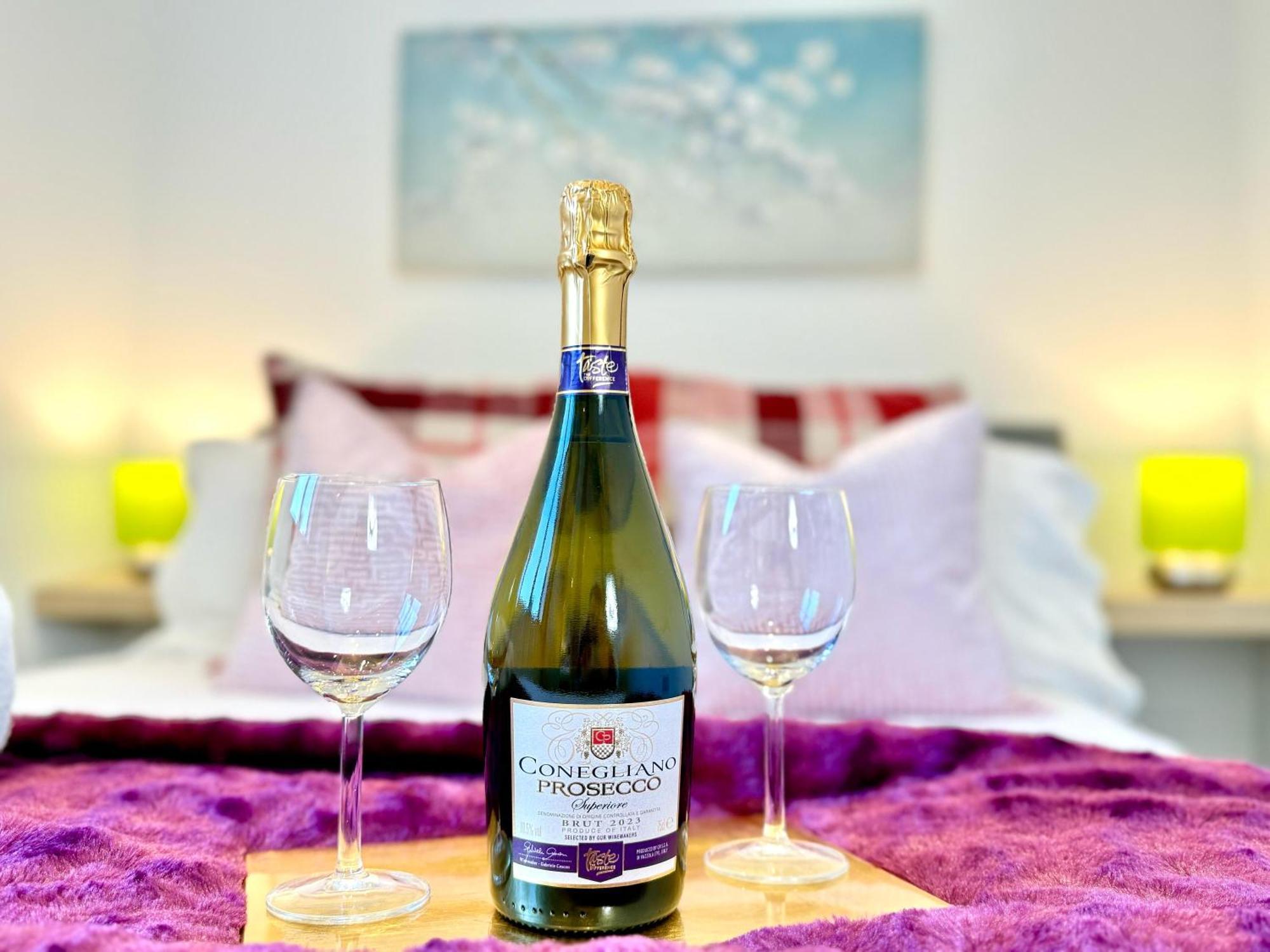 Evergreen Lodge - Two Bed Lux Flat - Parking, Garden, Patio, Wifi, Netflix - Close To Blenheim Palace & Oxford - F3 基德灵顿 外观 照片